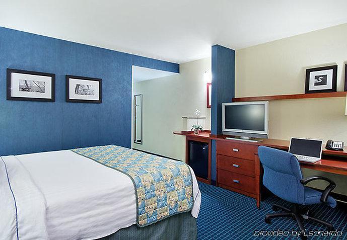 Courtyard Fort Myers At I-75 And Gulf Coast Town Center Estero Quarto foto