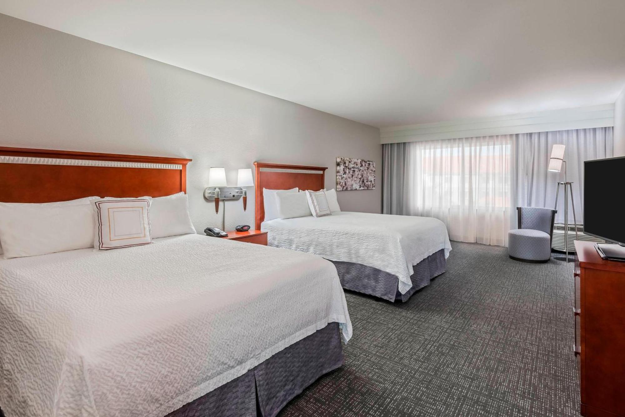 Courtyard Fort Myers At I-75 And Gulf Coast Town Center Estero Exterior foto