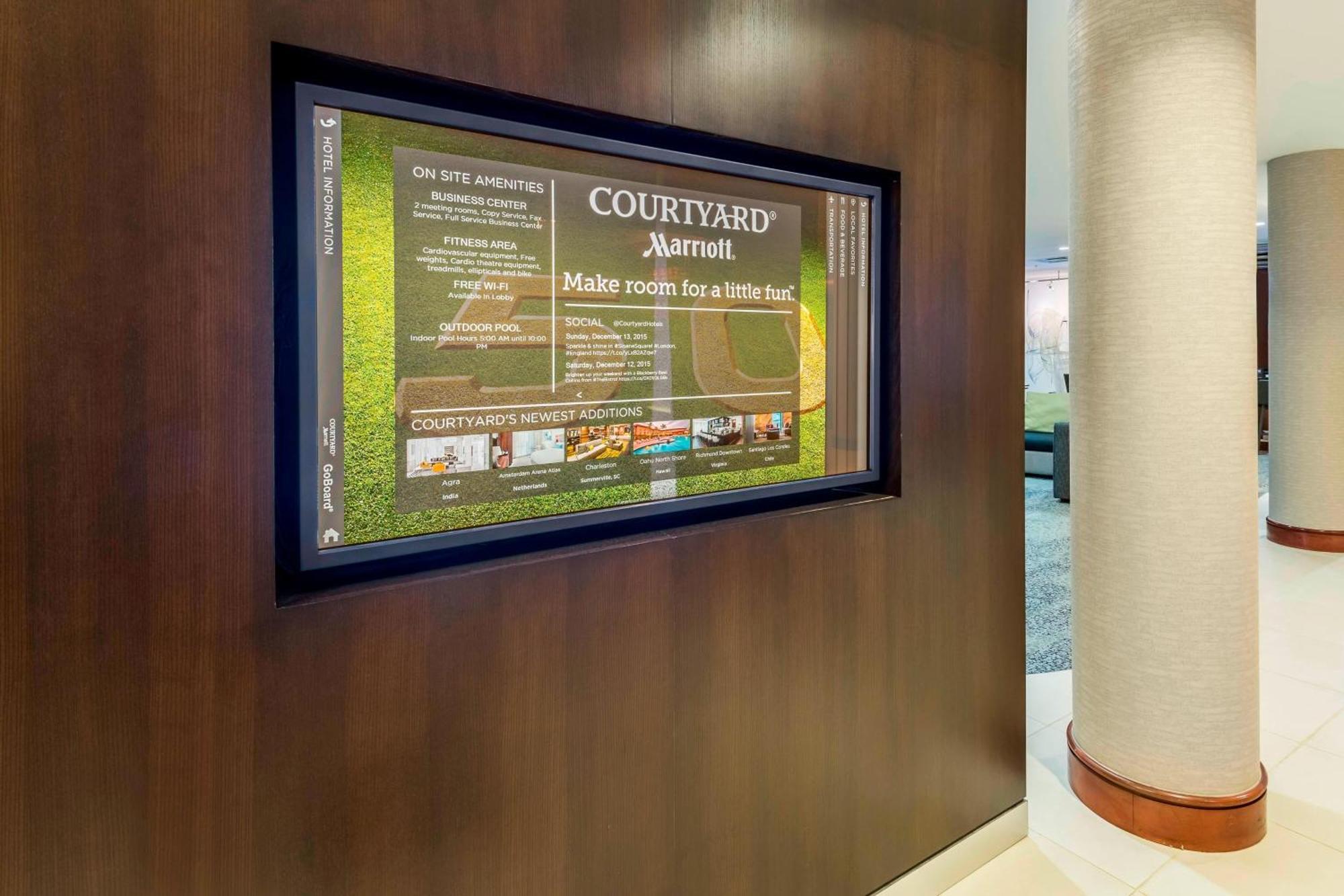 Courtyard Fort Myers At I-75 And Gulf Coast Town Center Estero Exterior foto